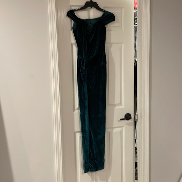 Green velvet sz S high slit off the shoulder dress  CHRISTMAS DRESS - Picture 1 of 4